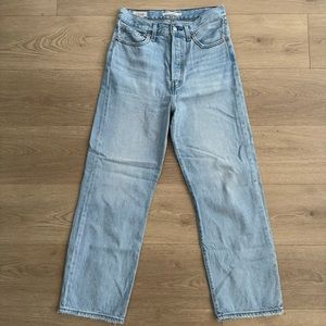 Levi’s Ribcage Straight Light Wash - Bernal Middle Road